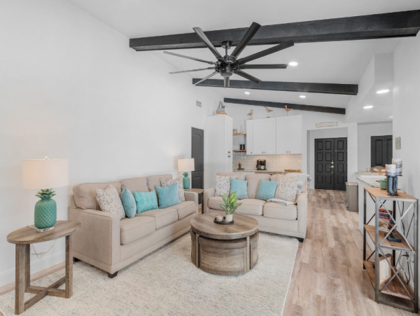 Luxurious Waterfront Retreat un Cape Coral - Unforgettable Vacation Awaits